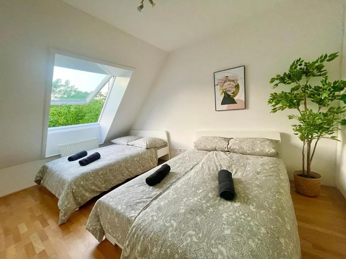 2 Bedroom Central Long-Term Apartment With Free Parking Vienna Austria