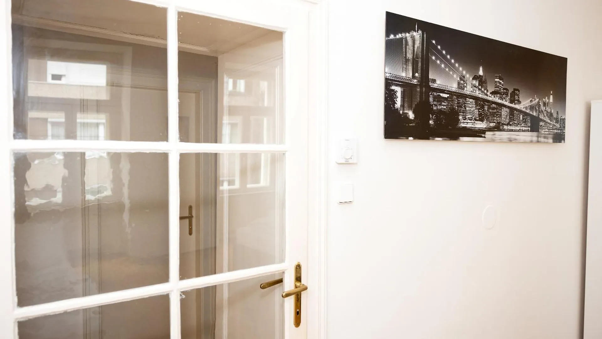 2 Bedroom Central Long-Term Apartment With Free Parking Vienna Austria