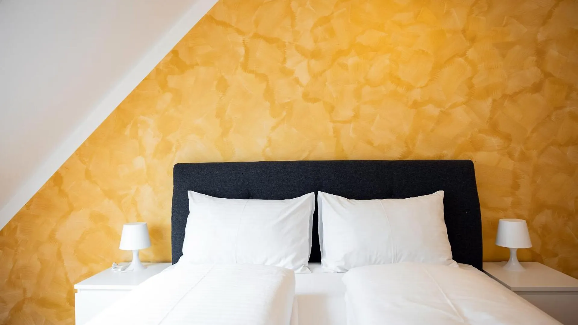 2 Bedroom Central Long-Term Apartment With Free Parking Vienna Austria