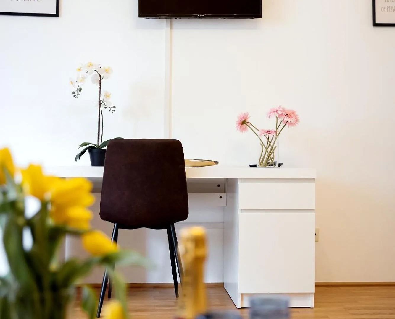 2 Bedroom Central Long-Term Apartment With Free Parking Vienna