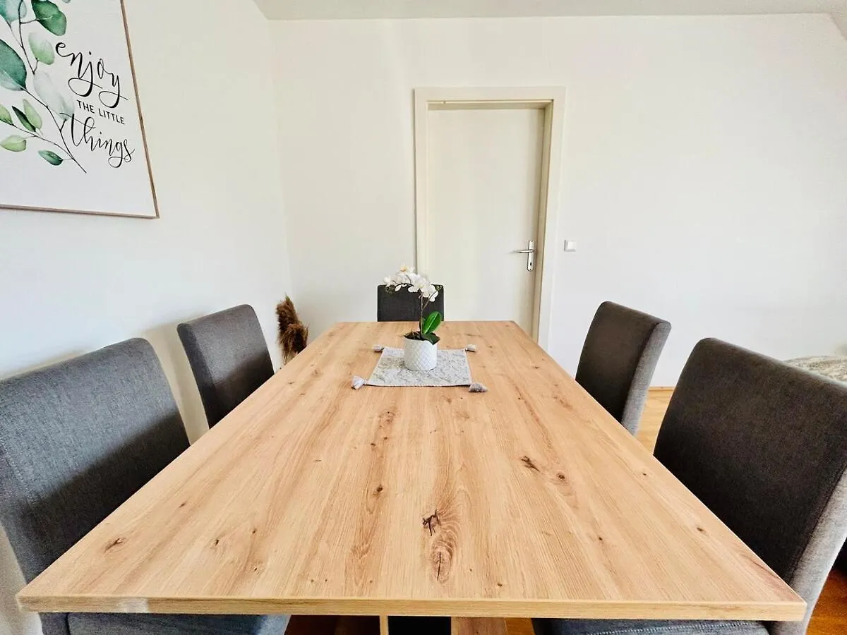 2 Bedroom Central Long-Term Apartment With Free Parking Vídeň 0*,