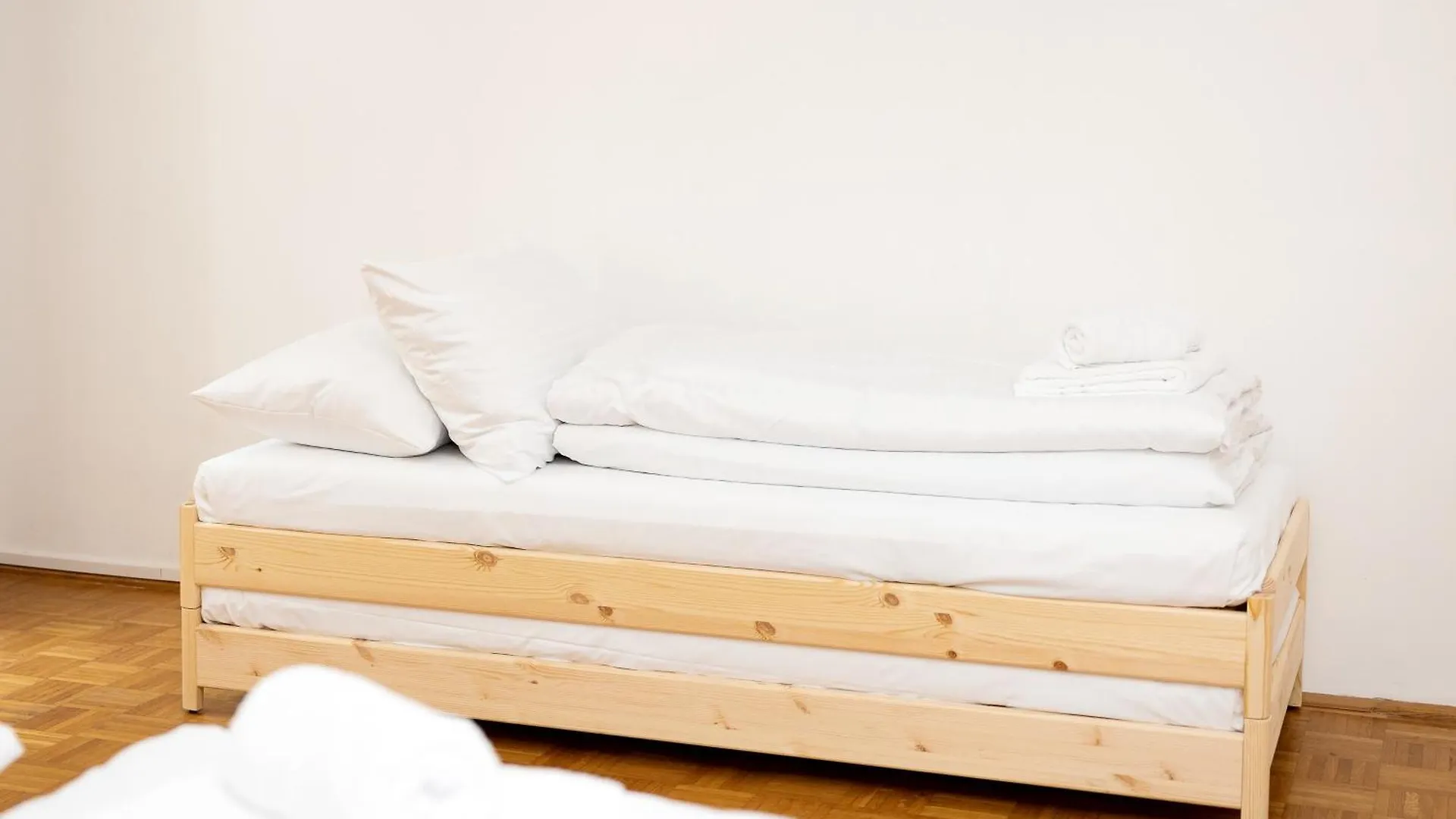 2 Bedroom Central Long-Term Apartment With Free Parking Vídeň Rakousko